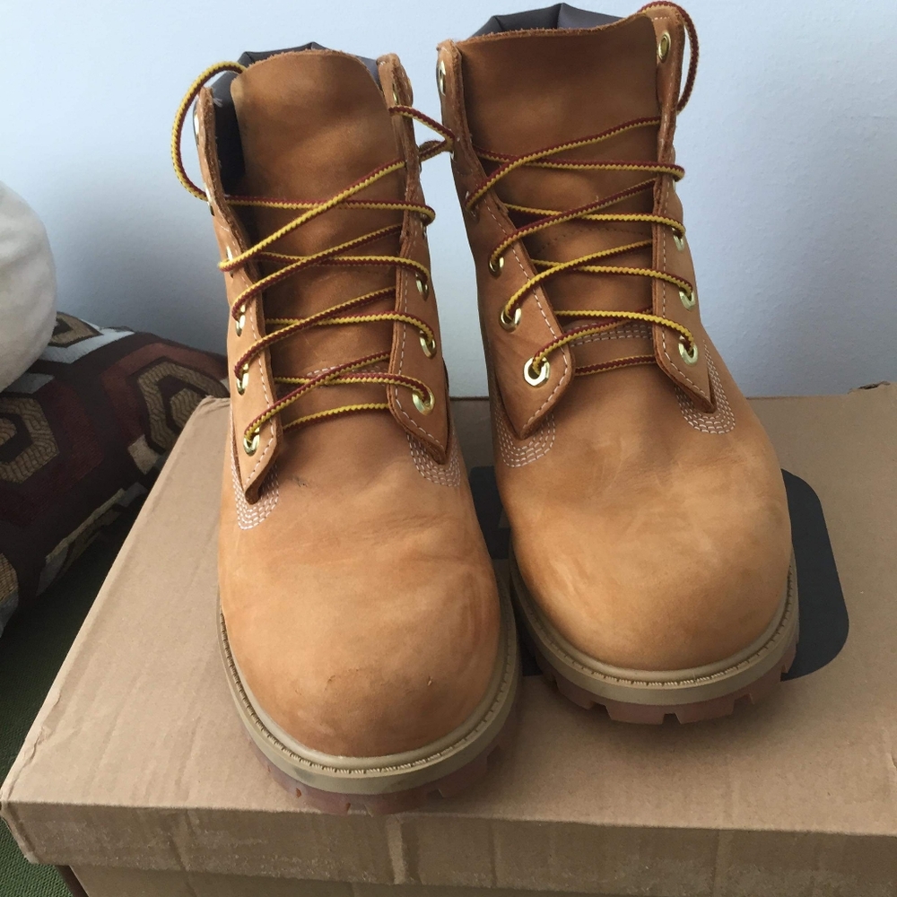 Timberlands boots - Picture 2 of 4